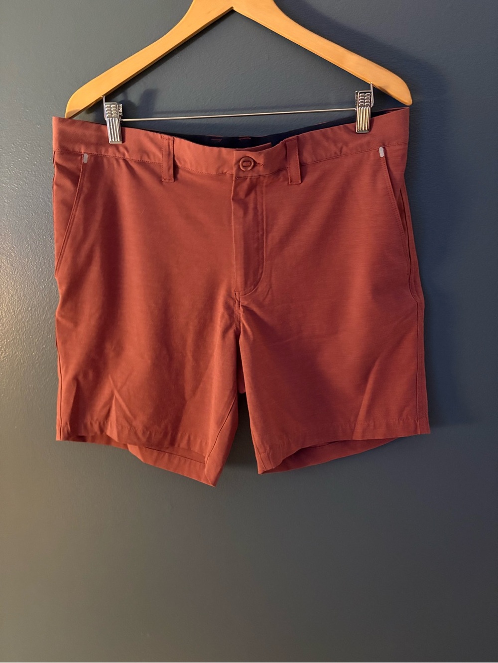 Flag & Athem Men's Performance Stretch Shorts Dull Red size 35 NWOT